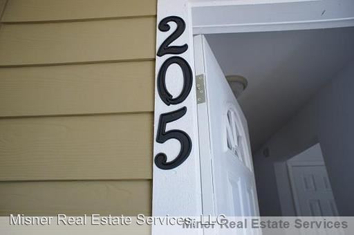 Building Photo - 4215 SW 31st Dr