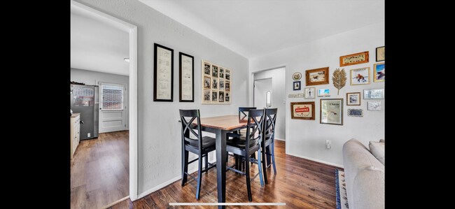 Foto del edificio - 2627 Radford Rd NE