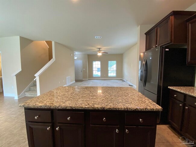 Building Photo - 2486 Redford Dr