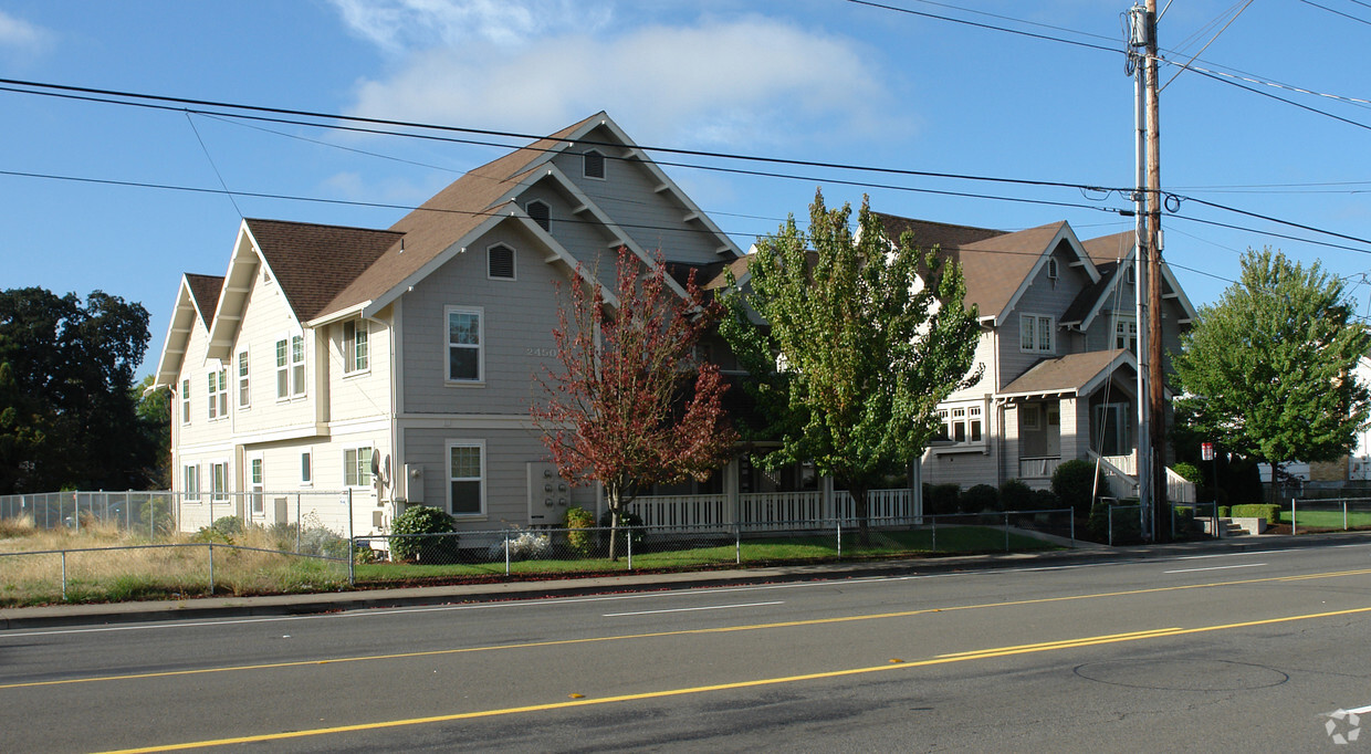 Building Photo - 2430-2450 State St