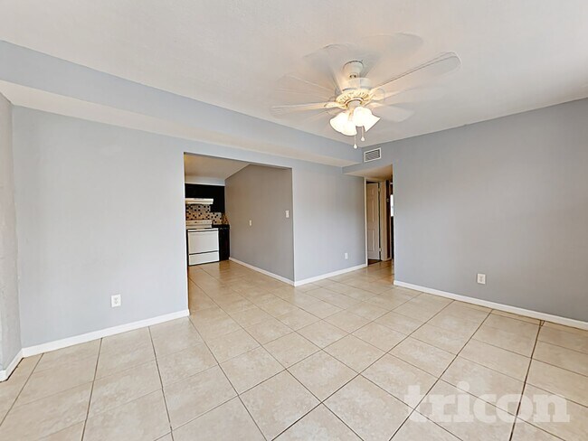 Foto del edificio - 651 12th Ave N