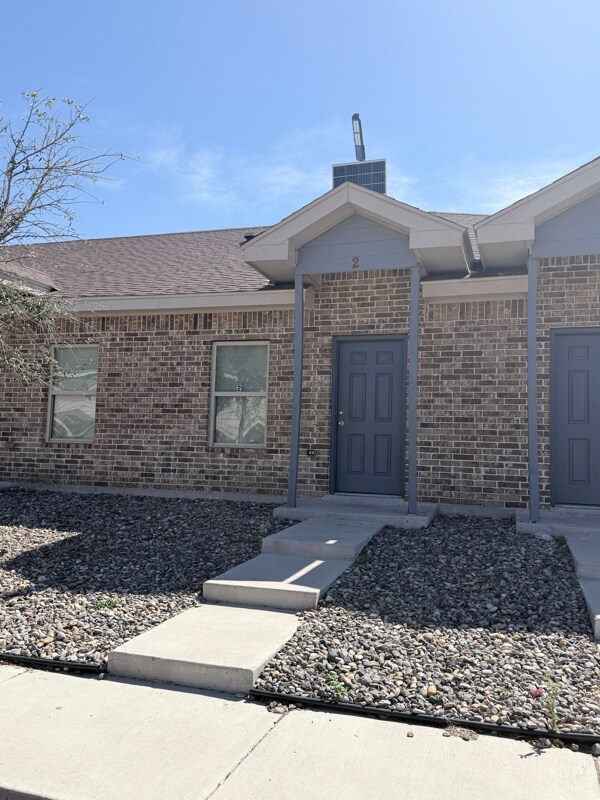 Building Photo - 3300 N Moorefield Rd