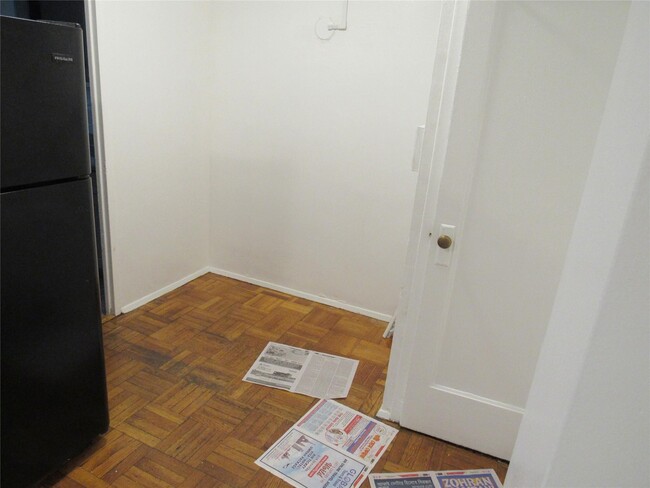 Building Photo - 1555 Odell St