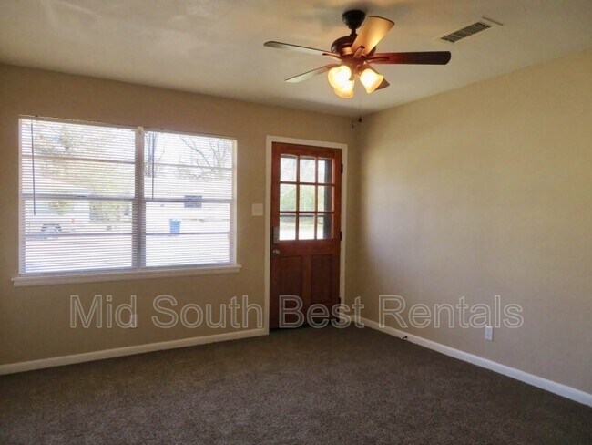 Foto del edificio - 9200 Merrivale Dr