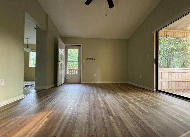 Building Photo - 1761 Hunters Trail