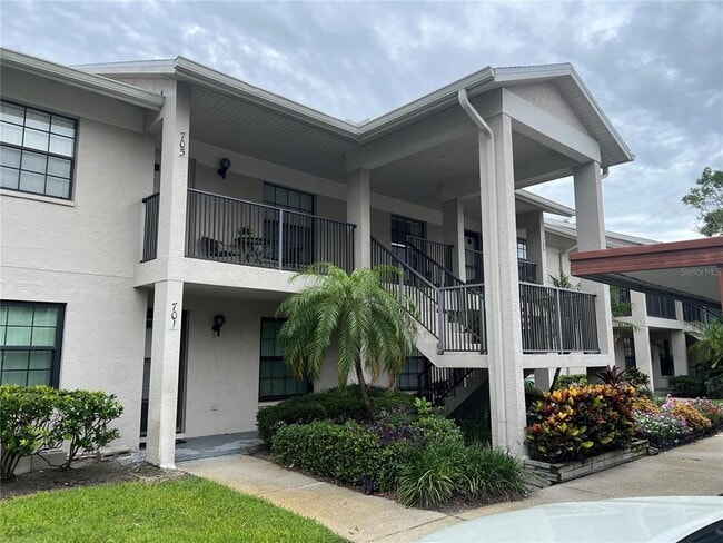Building Photo - 2155 Elm St