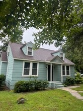 Building Photo - 214 Hanover Ave