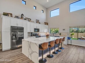 Building Photo - 4326 W Kenai Dr