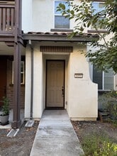 Building Photo - 1055 Chamomile Walkway
