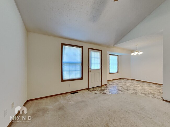 Foto del edificio - 1719 Windmill Way