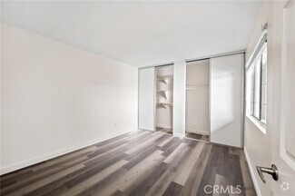 Building Photo - 21550 Burbank Blvd