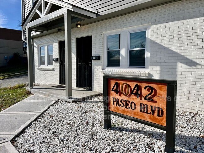 Foto del edificio - 4042 Paseo Blvd