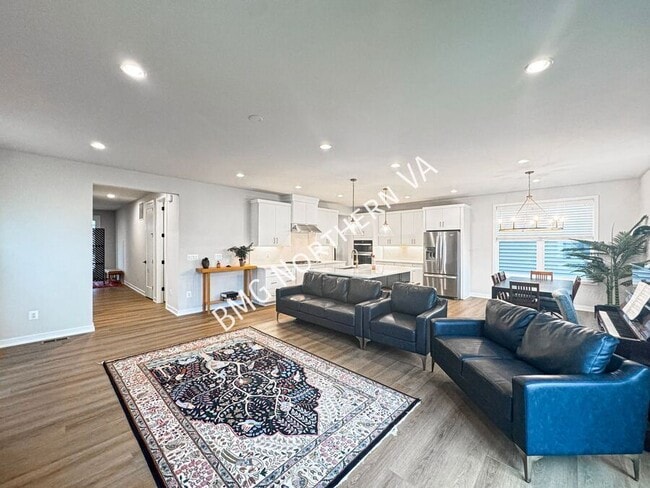 Building Photo - 41684 Carefree Court