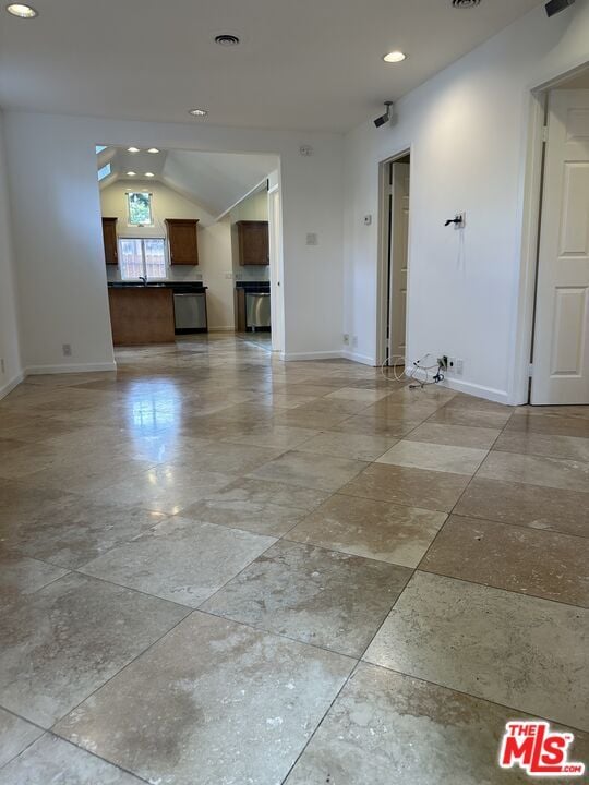 Foto del edificio - 2454 Penmar Ave