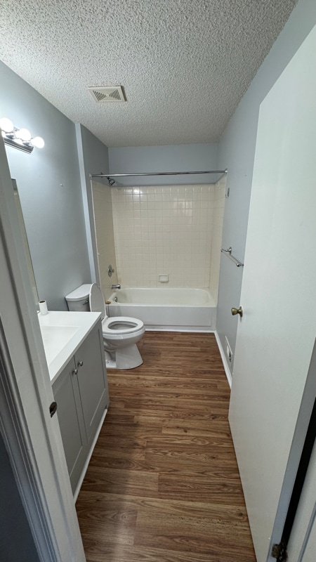 Foto del edificio - 24 Colonial Ct