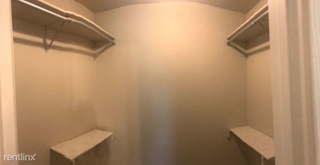 Foto del edificio - 2 br, 1 bath Apartment - 804 ADA ST
