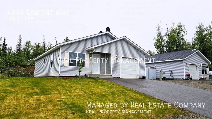 Primary Photo - Newer Construction Three Bedroom Home in W...