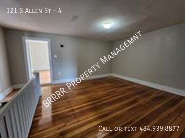 Building Photo - 121 Allen St