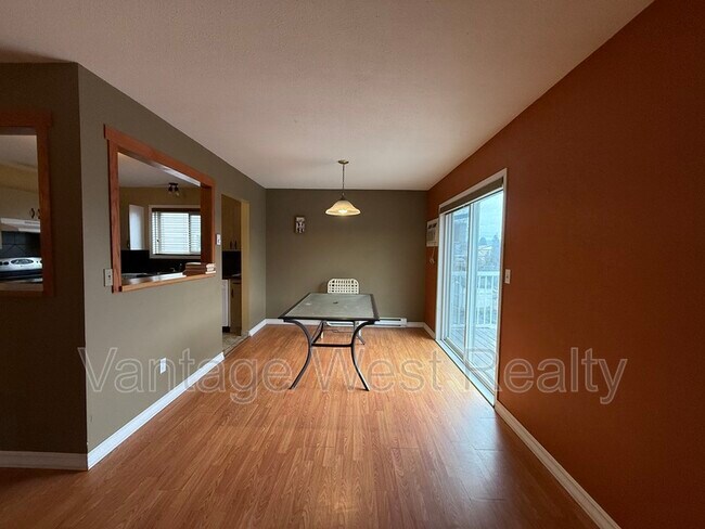 Photo du bâtiment - 255-255 Nickel Rd