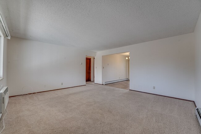 Interior Photo - 1605 Dotsero Ave