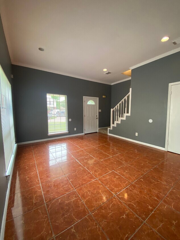 Foto principal - 4238 Field Meadow Dr