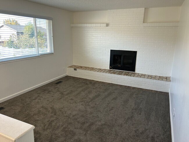 Building Photo - 3801 S Franklin Cir