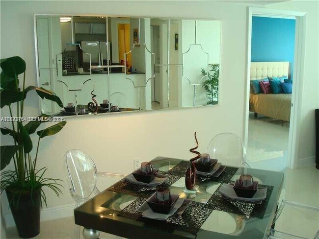Foto del edificio - 1861 NW S River Dr