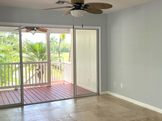 Building Photo - Charming Townhome