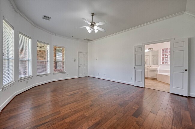 Foto del edificio - 25510 Autumnwind Ct