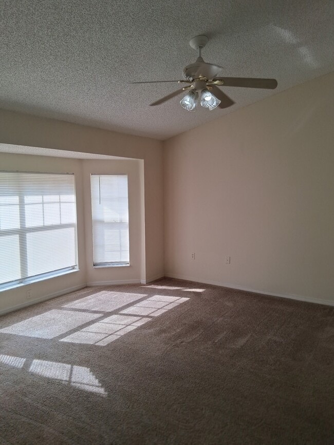 Foto del edificio - 2563 Davenport Cir