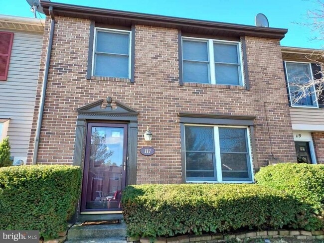Building Photo - 117 Sandalwood Ct