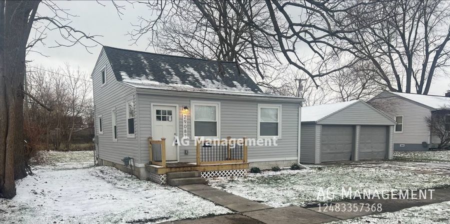 Primary Photo - 29087 Hillview St - Fully Renovated Rosevi...