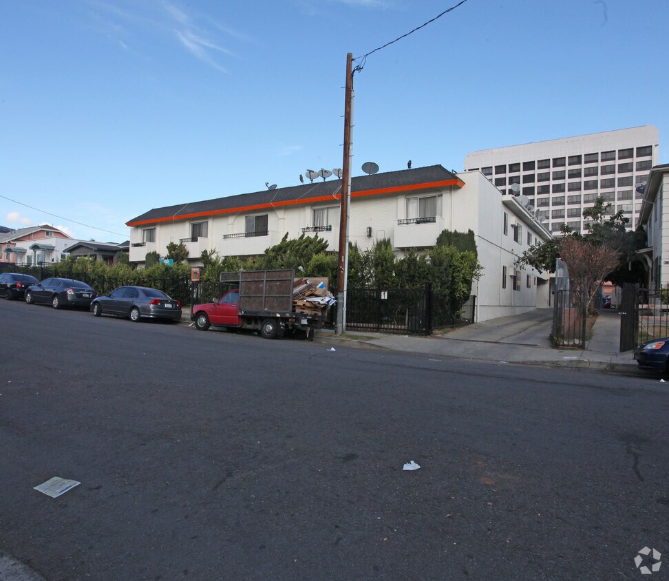 Building Photo - 4641 La Mirada Ave