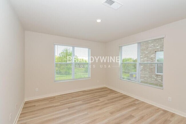 Foto del edificio - 139 Rising Private Ln