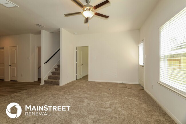 Building Photo - 26805 Steinbeck Dr