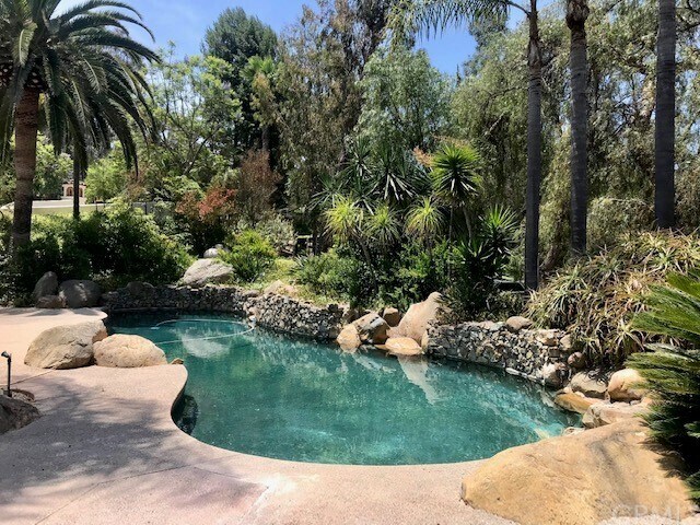 Foto del edificio - 6628 Lago Corte