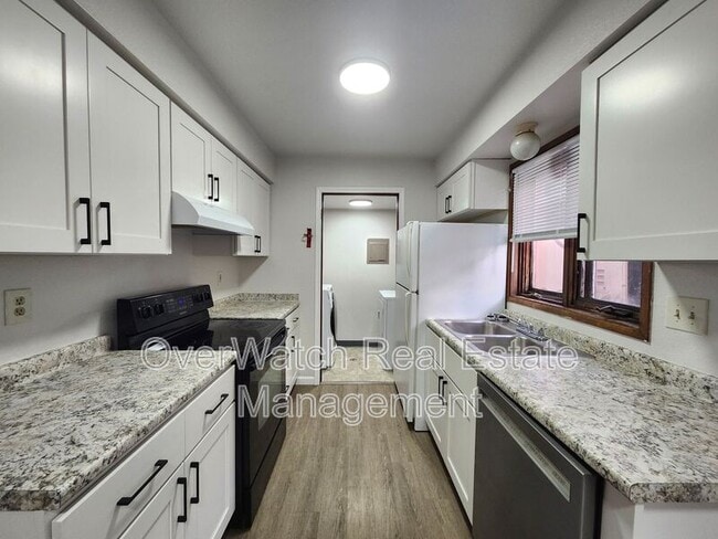 Building Photo - 8116 Boundary Ave