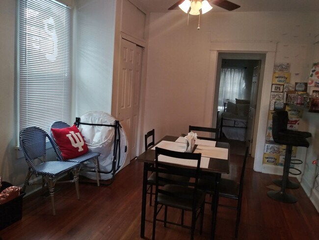 Photo - 1202 N. Walnut Apartment