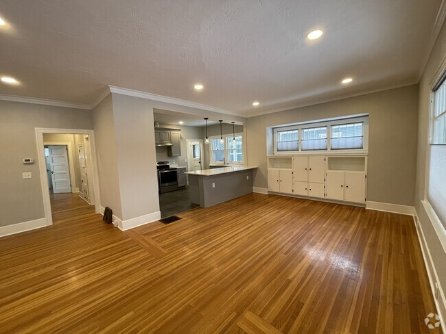 View to kitchen from living/dining - 508 Daly Ave