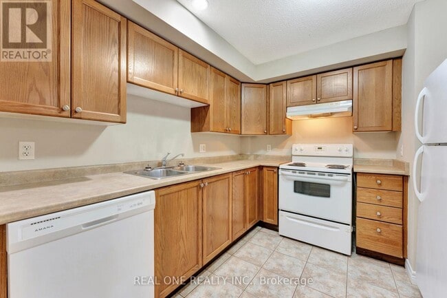 Building Photo - 303 Colton Cir