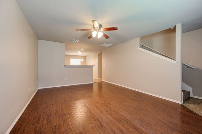 Building Photo - ** $500 Off Move-in Special ** Gorgeous 4 ...