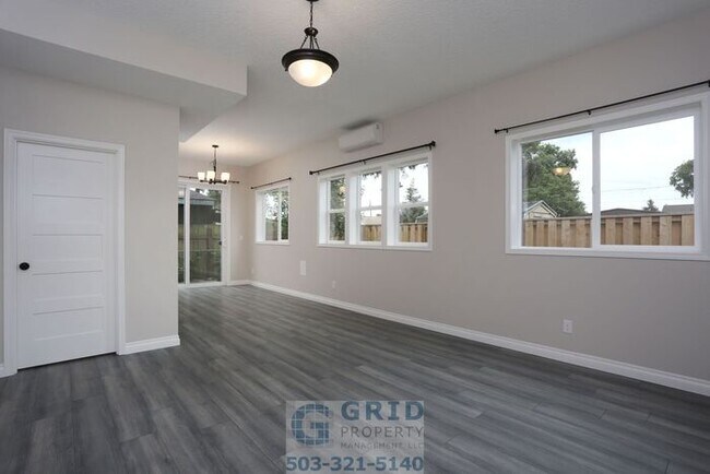 Building Photo - Brand New Spacious 2 Bedroom Duplex - SE P...