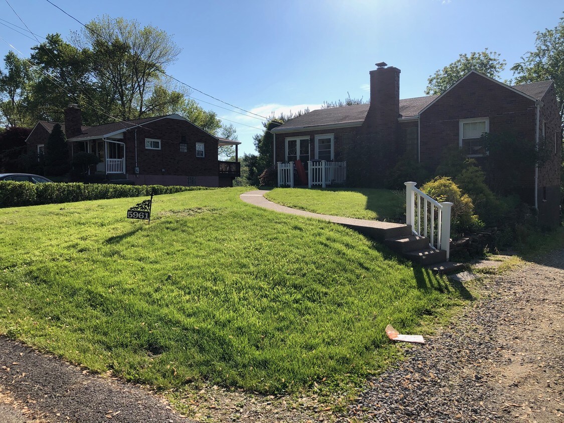 5961 Murdock Ave, Bethel Park, PA 15102 House Rental in Bethel Park