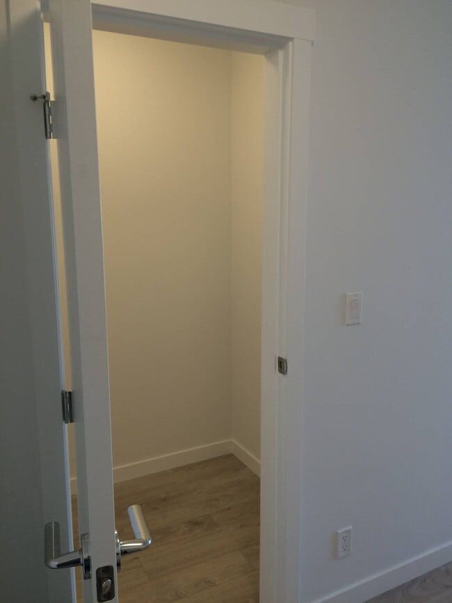 Photo du bâtiment - Centre West - 1421