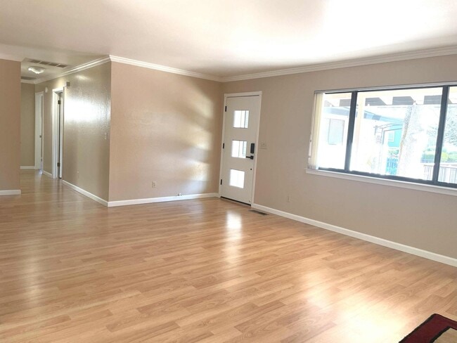 Foto del edificio - 3 bedroom, 2 bath home in Lake Wildwood, Penn Valley, CA 95946