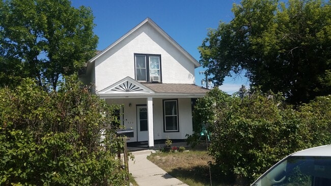 Building Photo - 420 Knight St