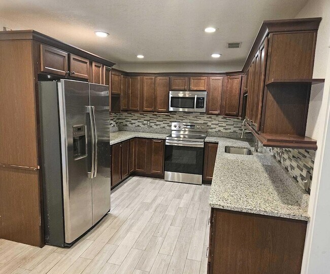 Building Photo - 1943 Kirk Rd