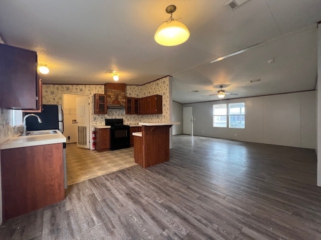 Foto del edificio - 56 Willowbrook Ct