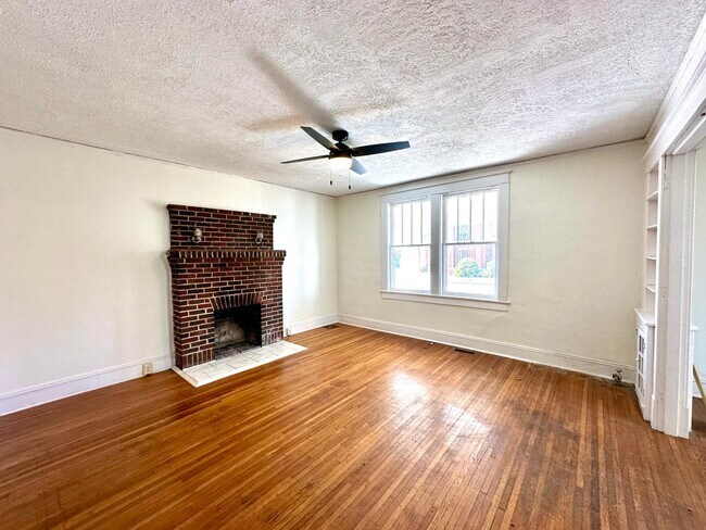 Foto del edificio - 1306 Rivermont Ave