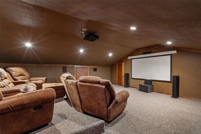 Building Photo - 6015 Pebble Beach Dr